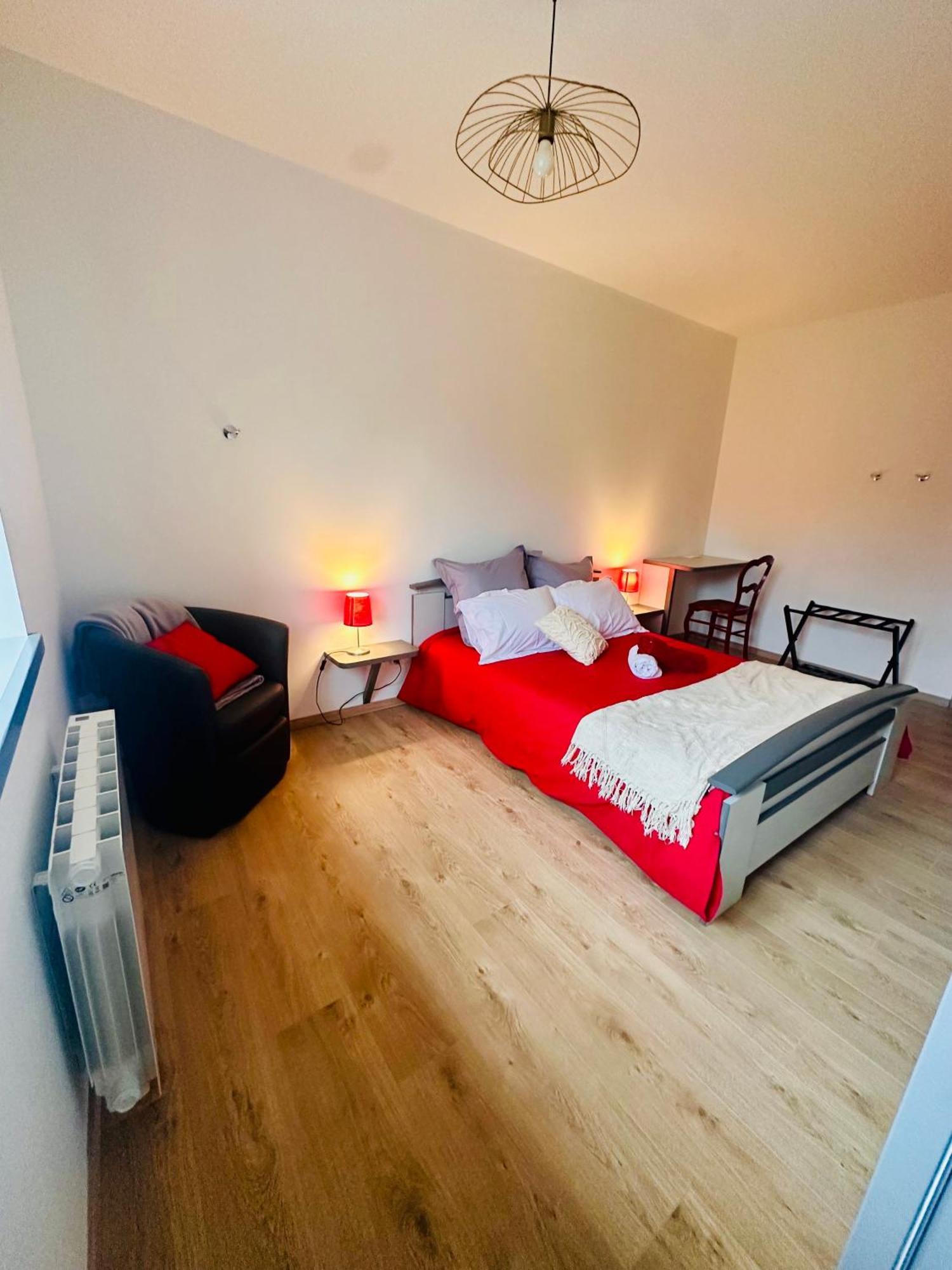 Chambres D'Hotes Les Vernayes Amplepuis Ngoại thất bức ảnh